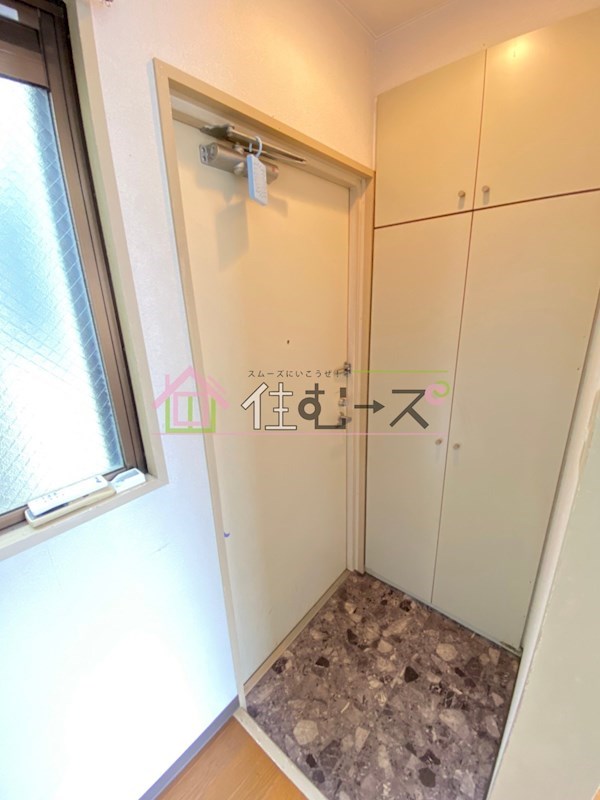 キヨシビル 玄関