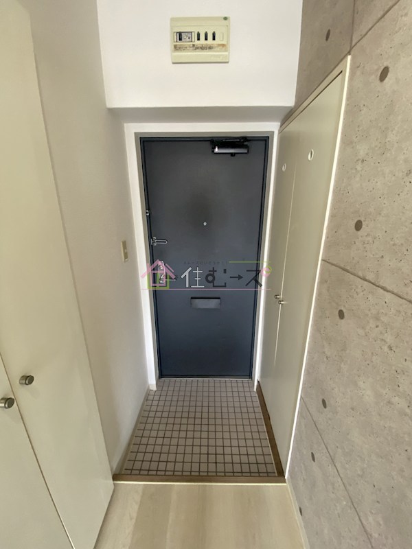 日興パレス都島 玄関