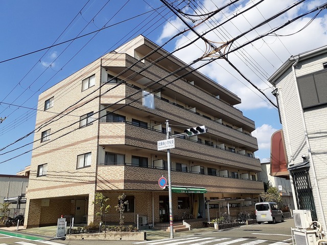 レカレクション 外観