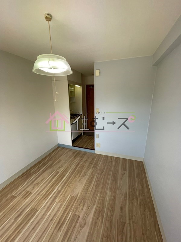 アパートメント天王寺 リビング