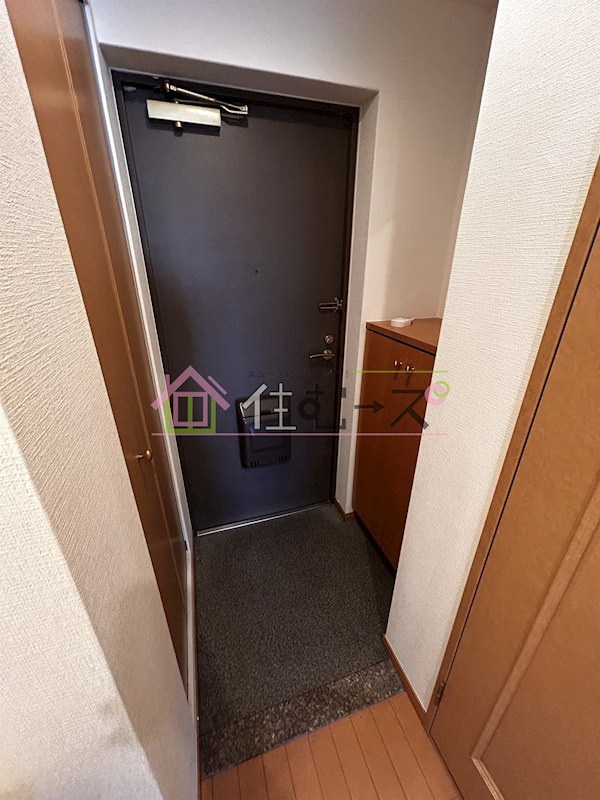 プレサンス梅田インテルノ 玄関