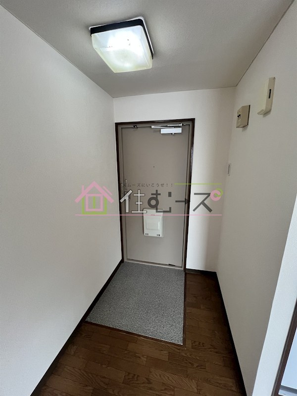 プレアール谷町 玄関
