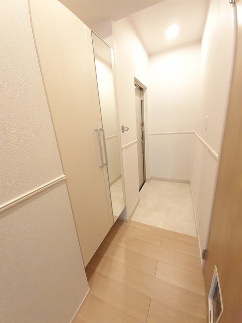 ミッテ　１号館 玄関