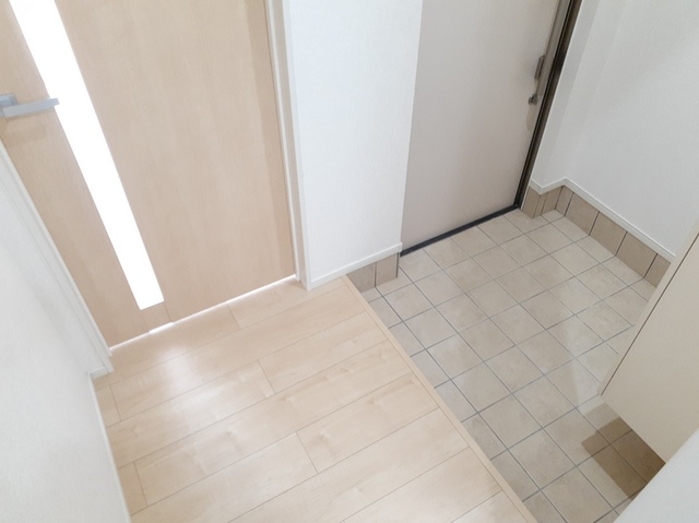 アルコバレーノ 玄関