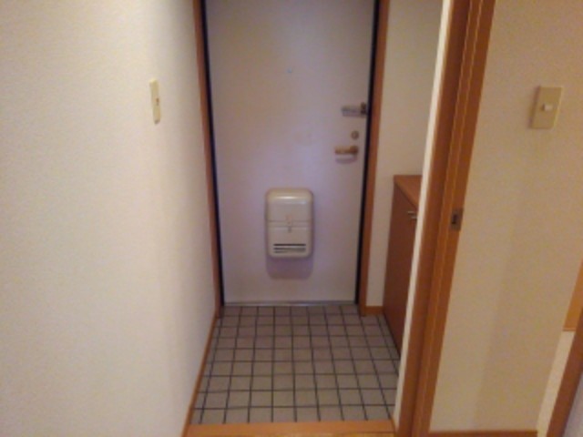 ヴァートゥールーツ 玄関