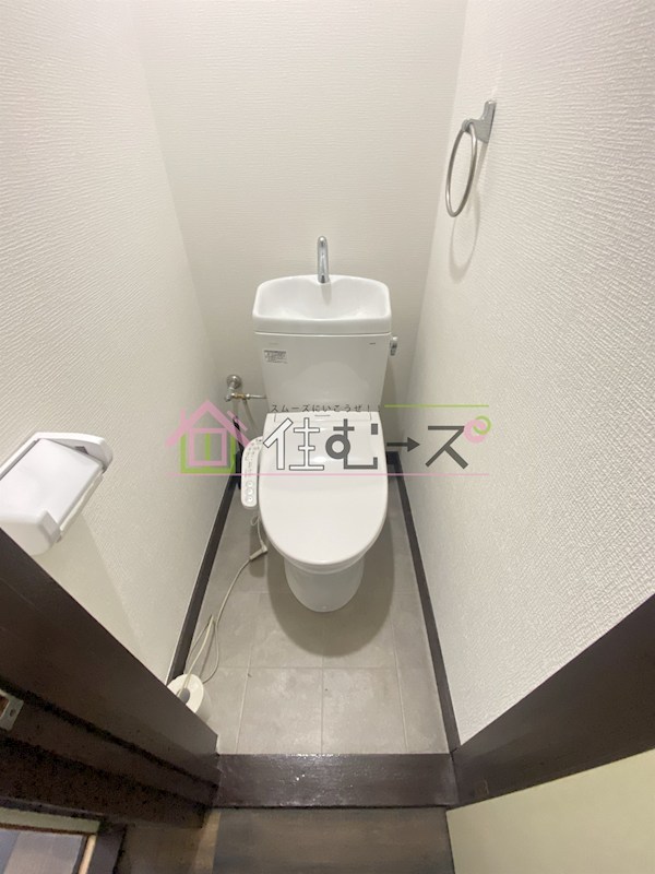 旭区清水２丁目　貸家 ベランダ