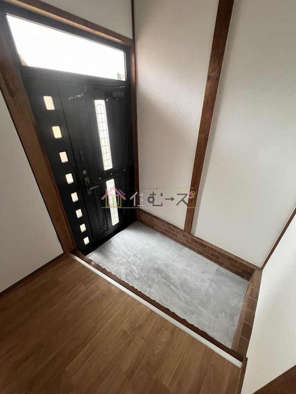 御崎2丁目貸家 玄関