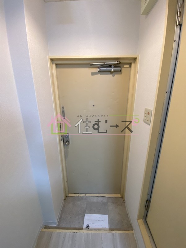 メビウス長居レジデンス 玄関