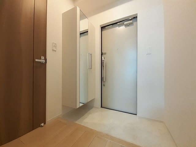 Ｇ－ＳＱＵＡＲＥ 玄関