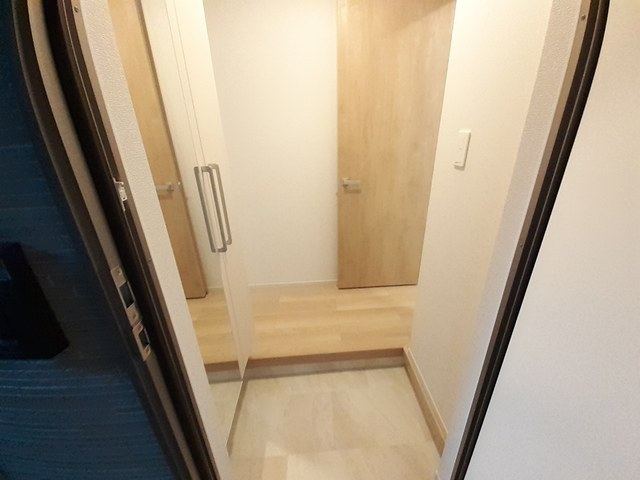 シャイン 玄関
