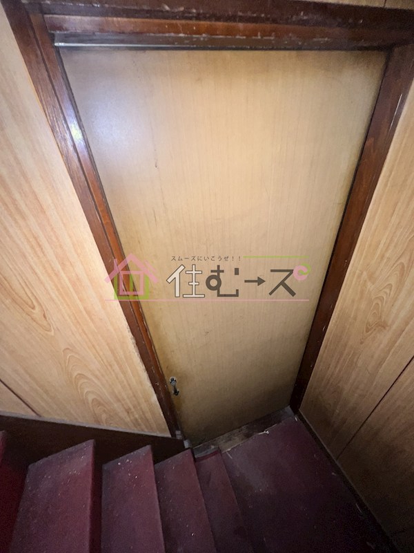 港晴３丁目 貸テラスハウス 玄関