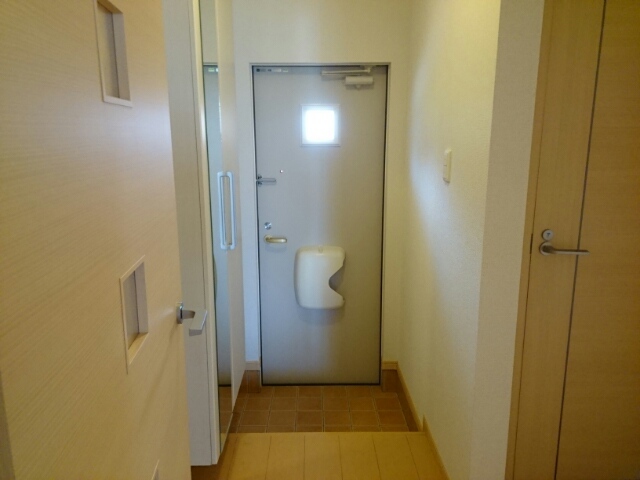 カーサベルデ 玄関