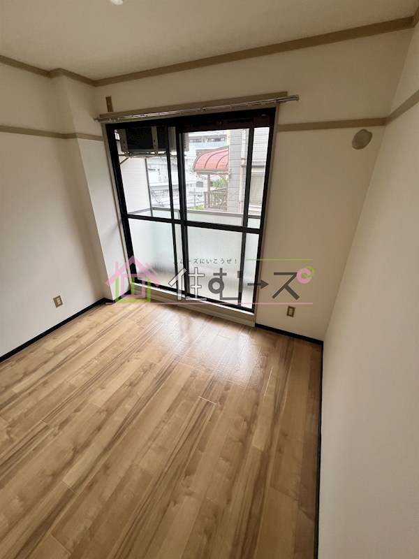 グランドハイツ三津屋北 ベッドルーム