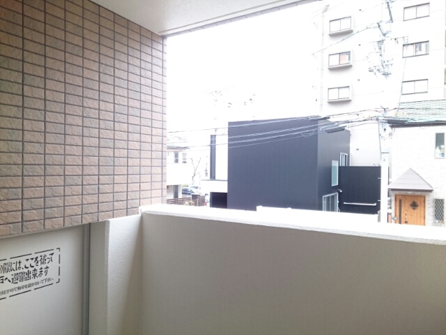 シェモワ　八尾 ベランダ