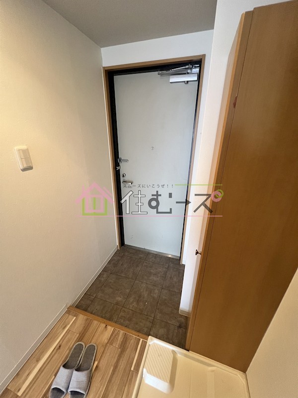 グランパシフィック桜川 玄関