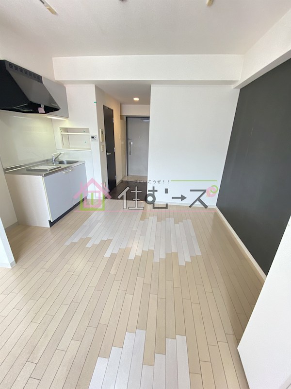 エスティライフ大阪都島 リビング