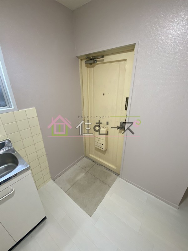 ヴィラナリー今福 玄関