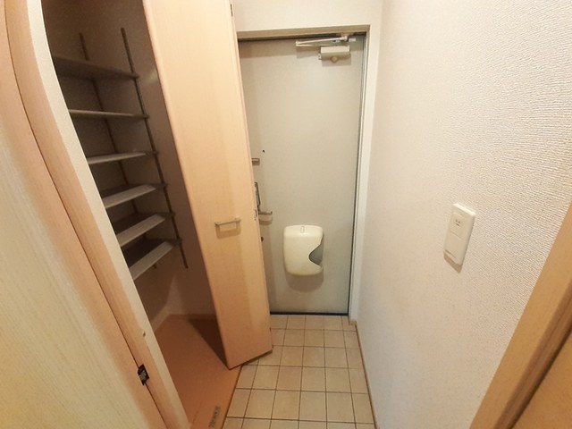 アバンツァ－トⅠ 玄関