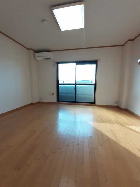 グレース三田 リビング