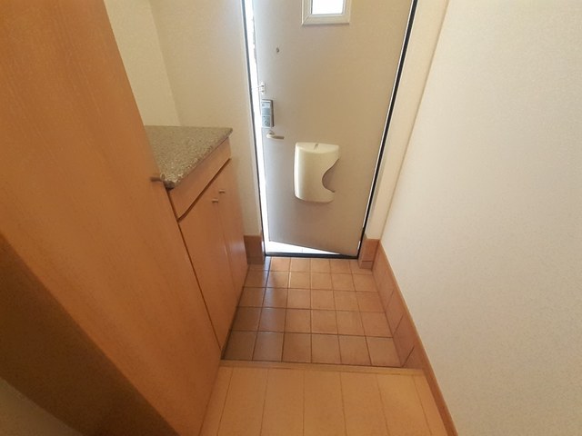 フェリーチェ太子 玄関