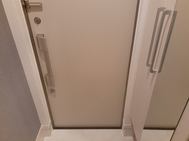 メゾン　ラシュレ 玄関