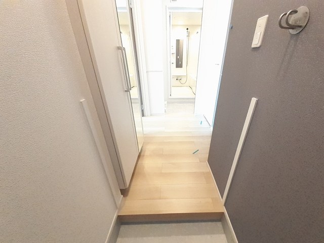グレース讃良 玄関