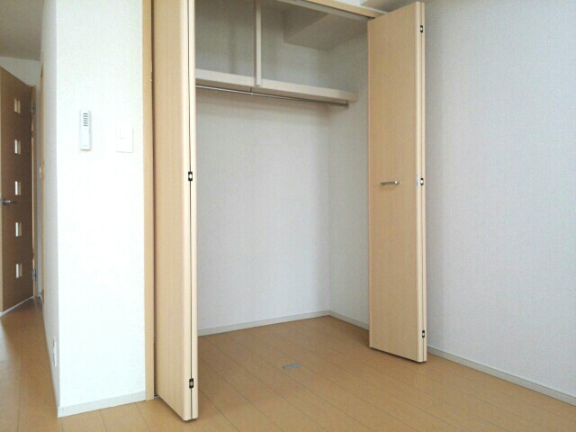 グレイス・寺川 その他4