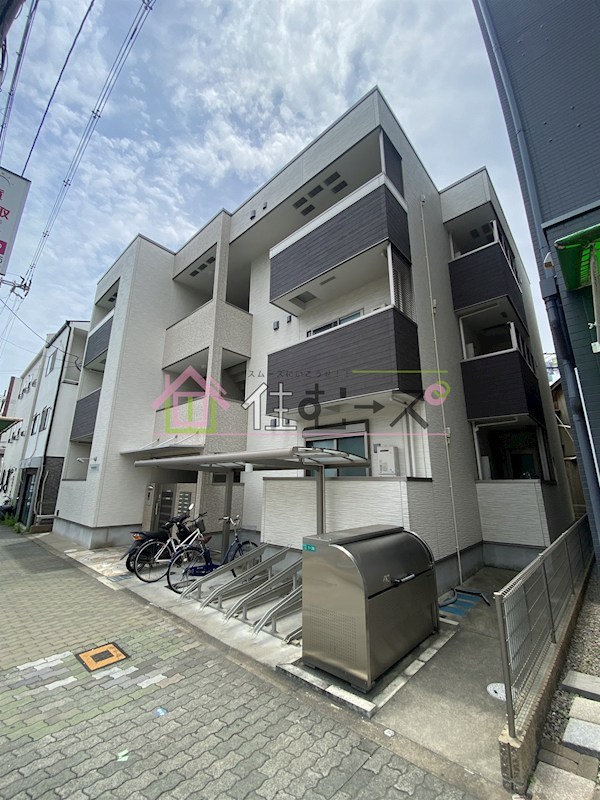 フジパレス十三 外観
