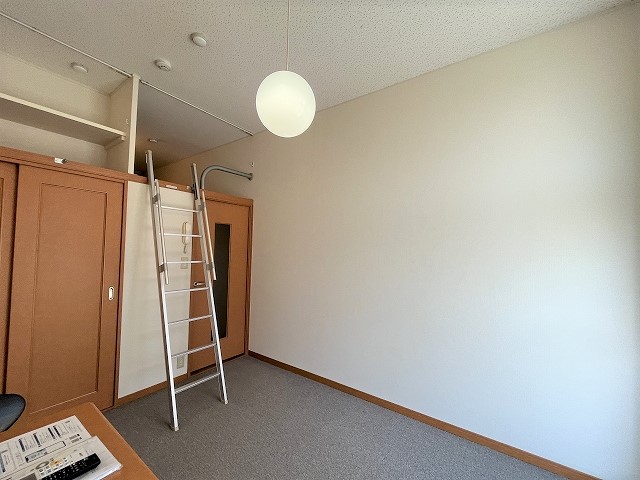 ベッドルーム