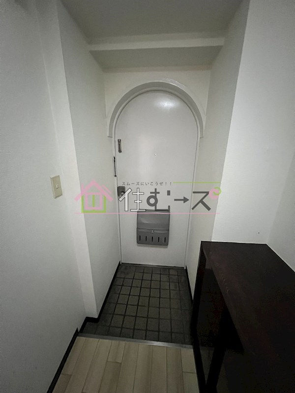 HM新町1st 玄関