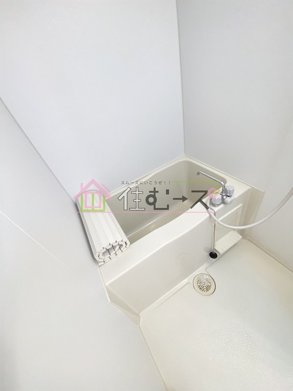 Room6 風呂画像
