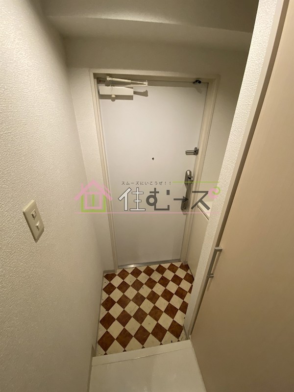 十三本町ウインズマンションⅡ 玄関