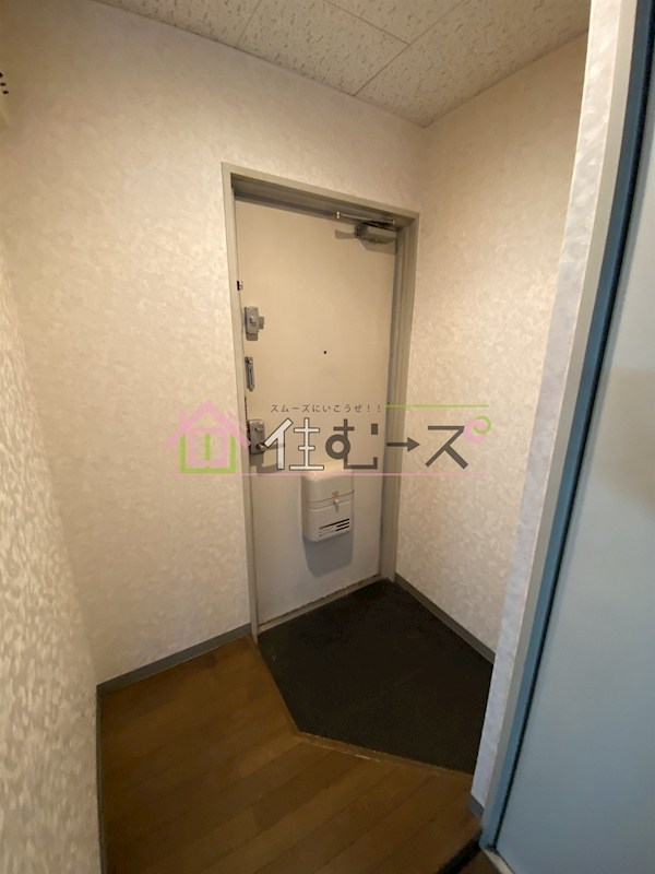 メゾンド紫香 玄関