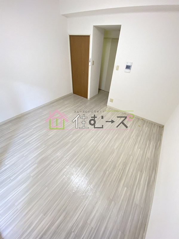 アブレスト京橋 リビング