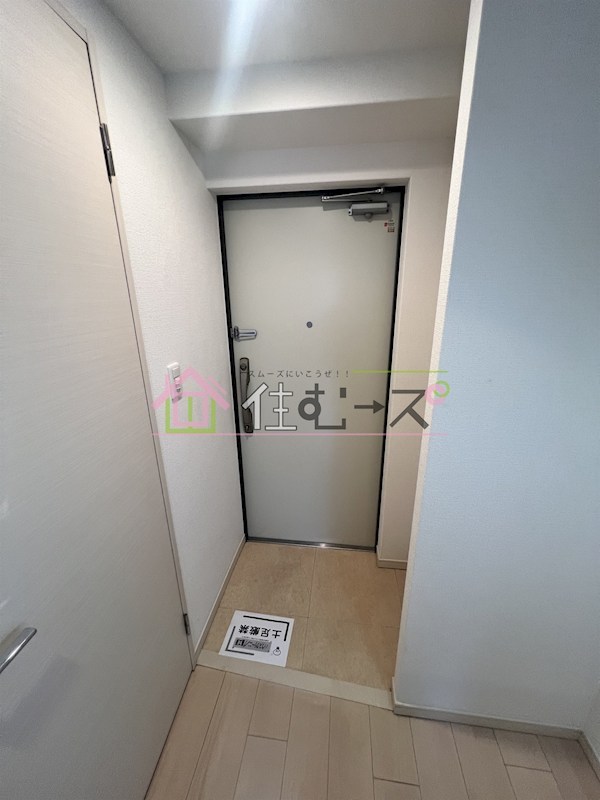 アドバンス上町台プレジール 玄関