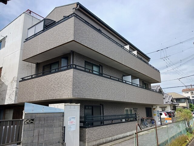 ネオステージフジイ 外観