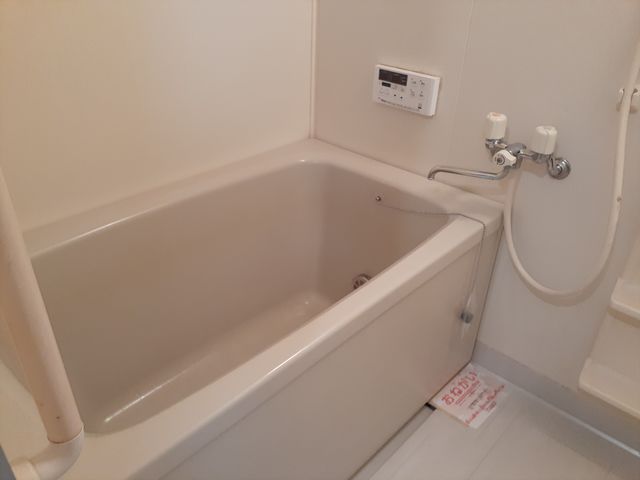 ラルジュウエスト 風呂画像