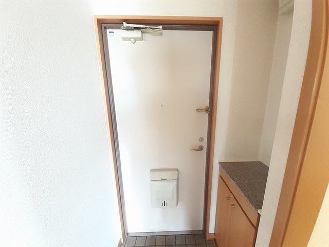 プロヴィデンスコート 玄関