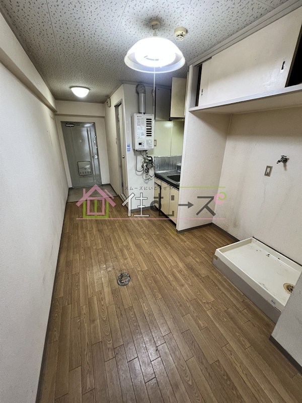 スリースター鶴町 リビング