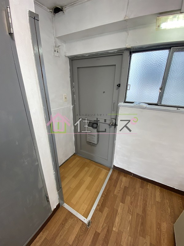 田中町住宅1号棟 玄関
