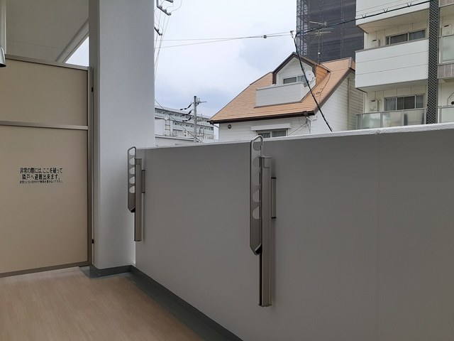 ムーンヒルズ大阪 ベランダ