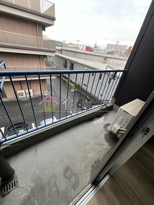 南津守冨士ハイツ ベランダ