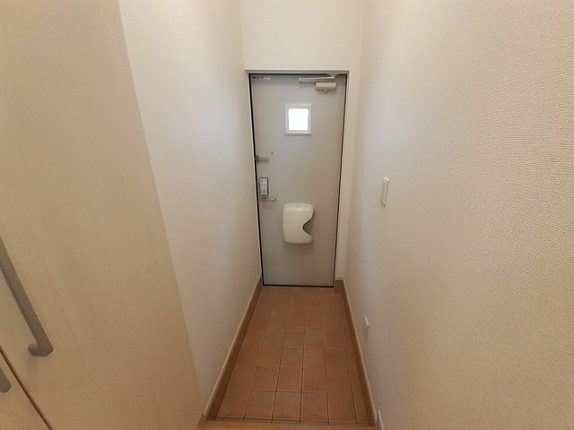 カルムエイト 玄関