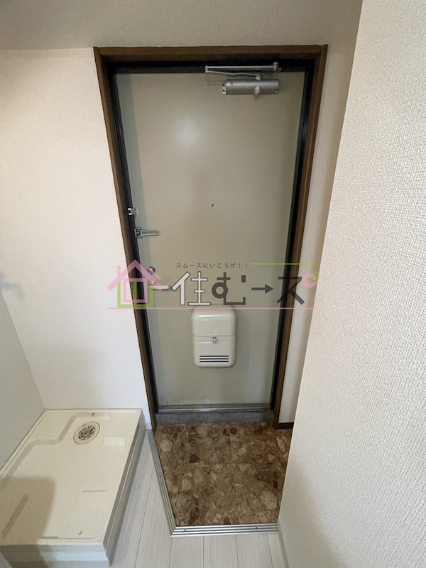 ビビッド北堀江 玄関