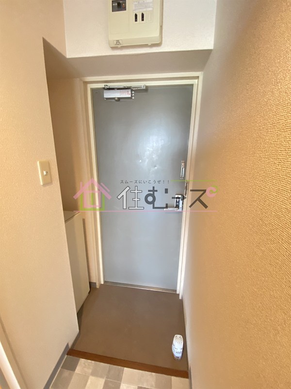 ジュネス新大阪 玄関