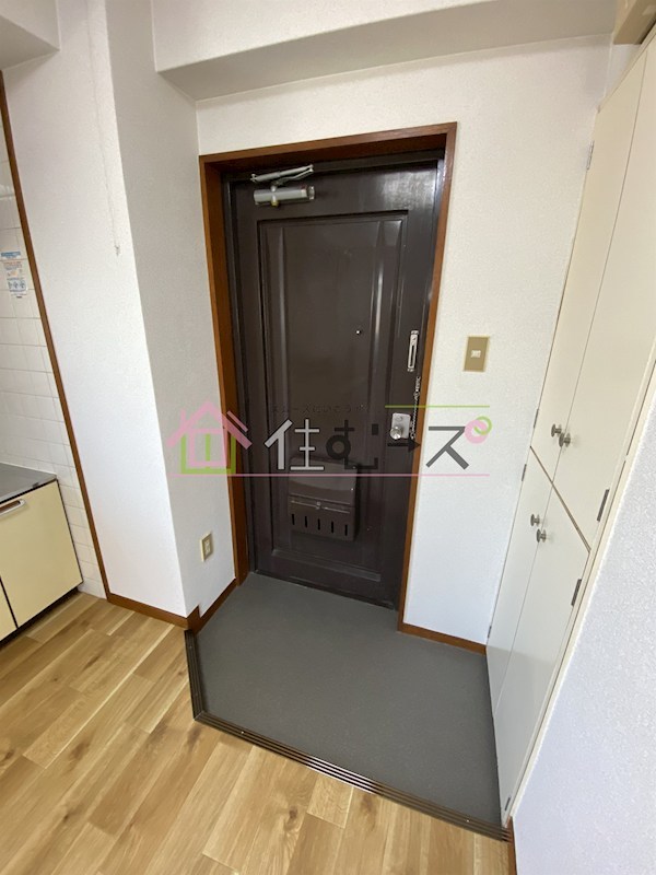 森本ハイツ 玄関