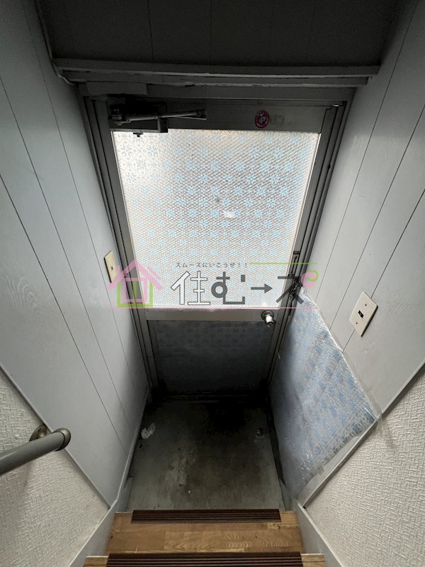 三津屋南1丁目 玄関