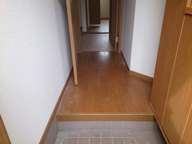 シャンドフル－ルⅡ 玄関