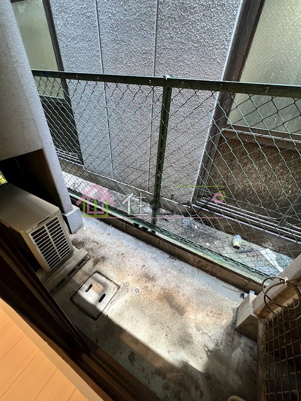 キングスアベニュー流町B棟 ベランダ