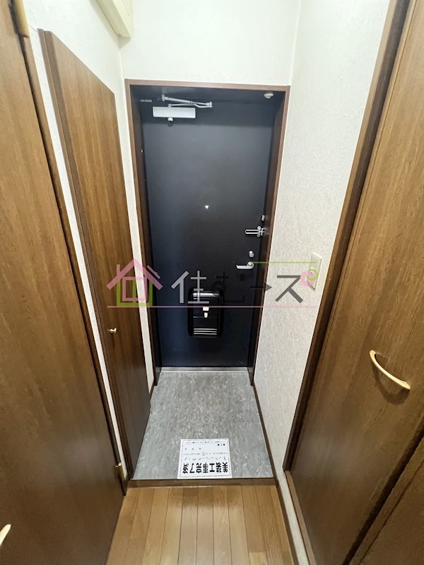 アンプルール クラージュヴィーヴル 玄関